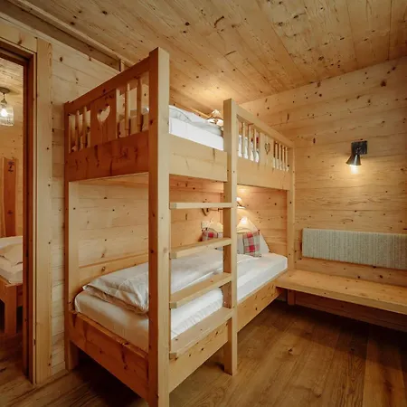 Holiday park Almdorf Reiteralm 4*